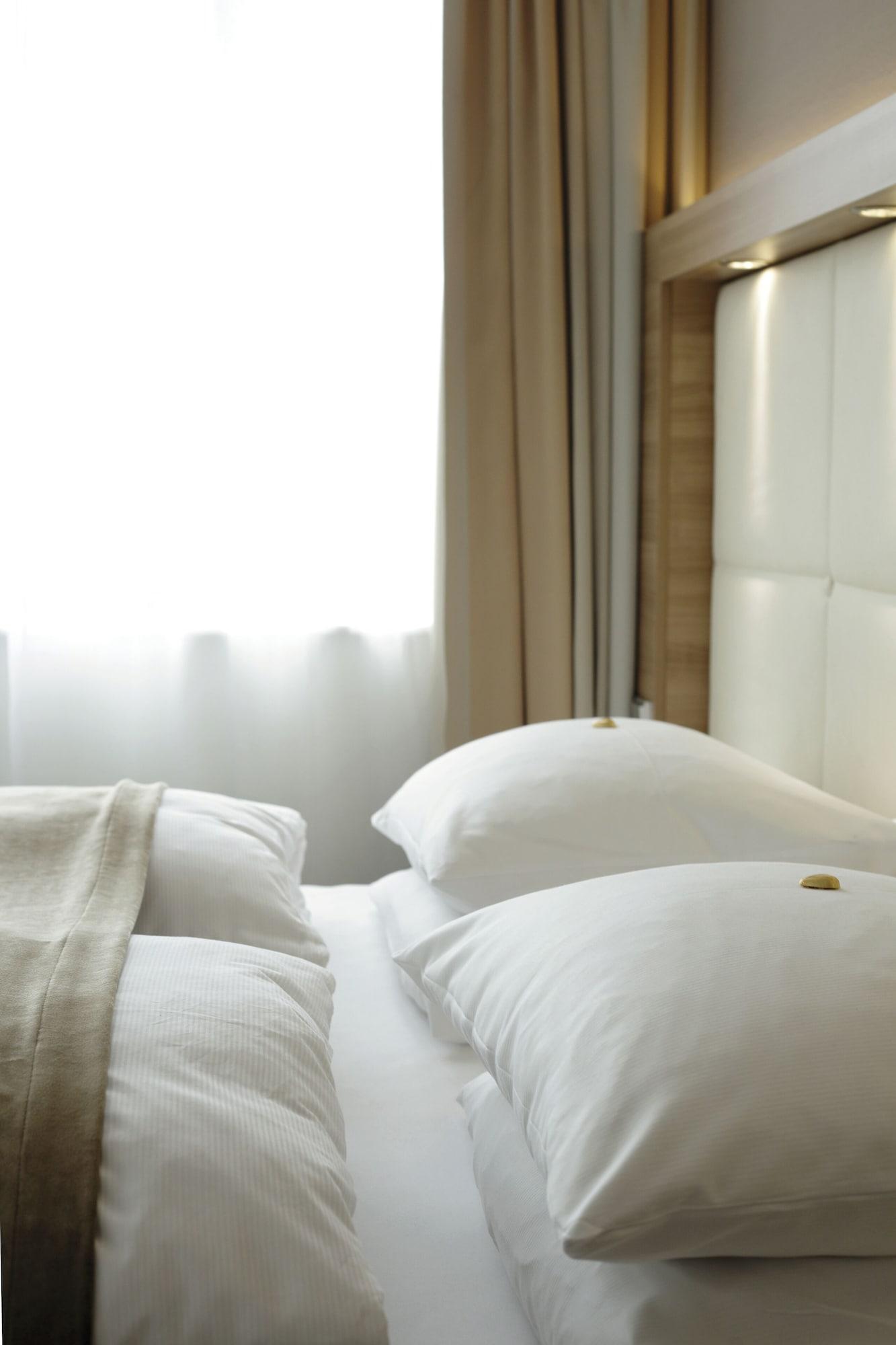 H4 Hotel Berlin Alexanderplatz Esterno foto