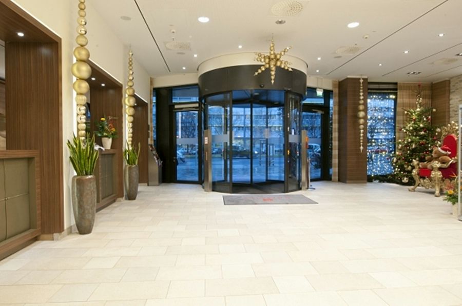 H4 Hotel Berlin Alexanderplatz Esterno foto