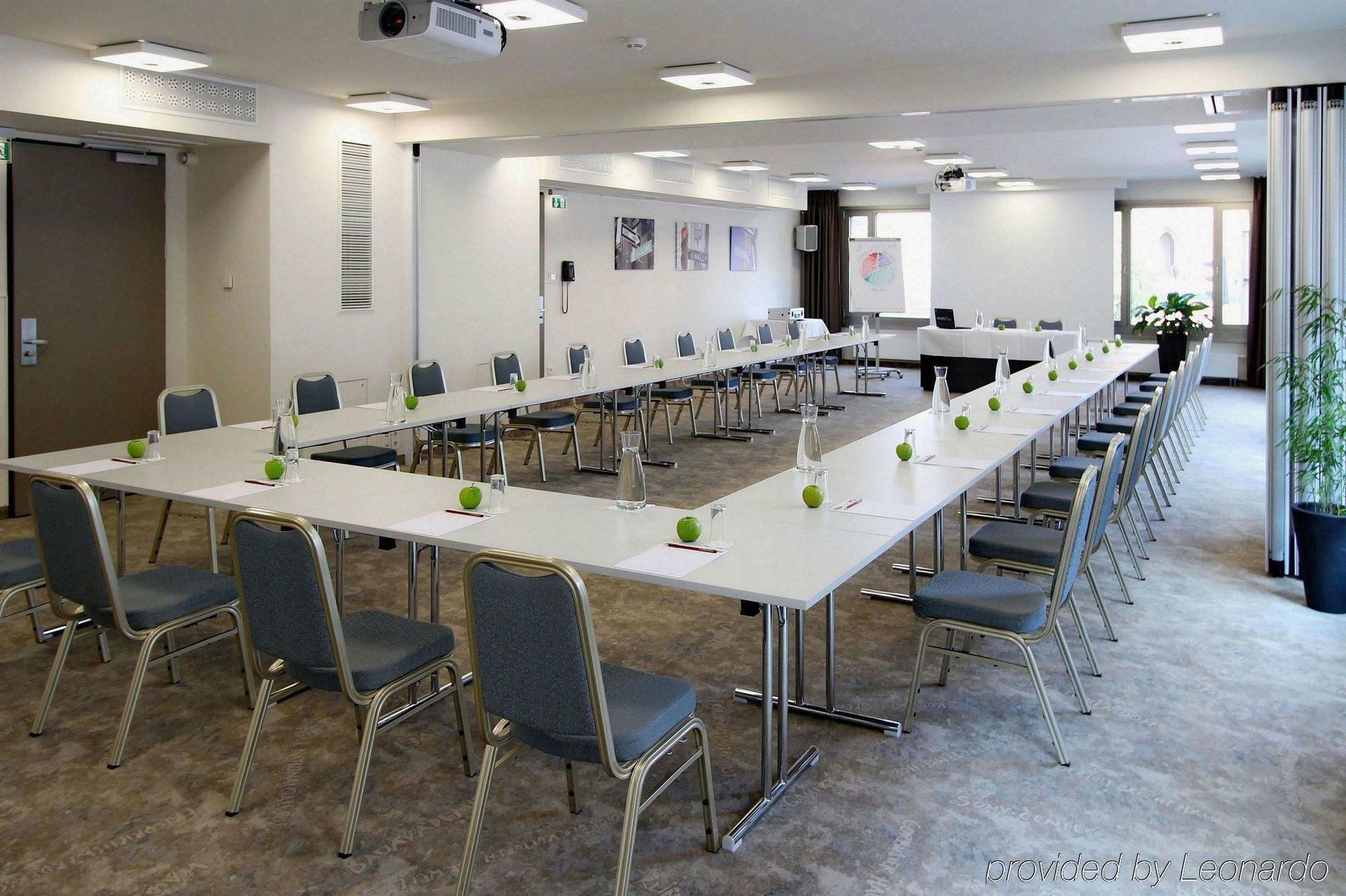 H4 Hotel Berlin Alexanderplatz Esterno foto