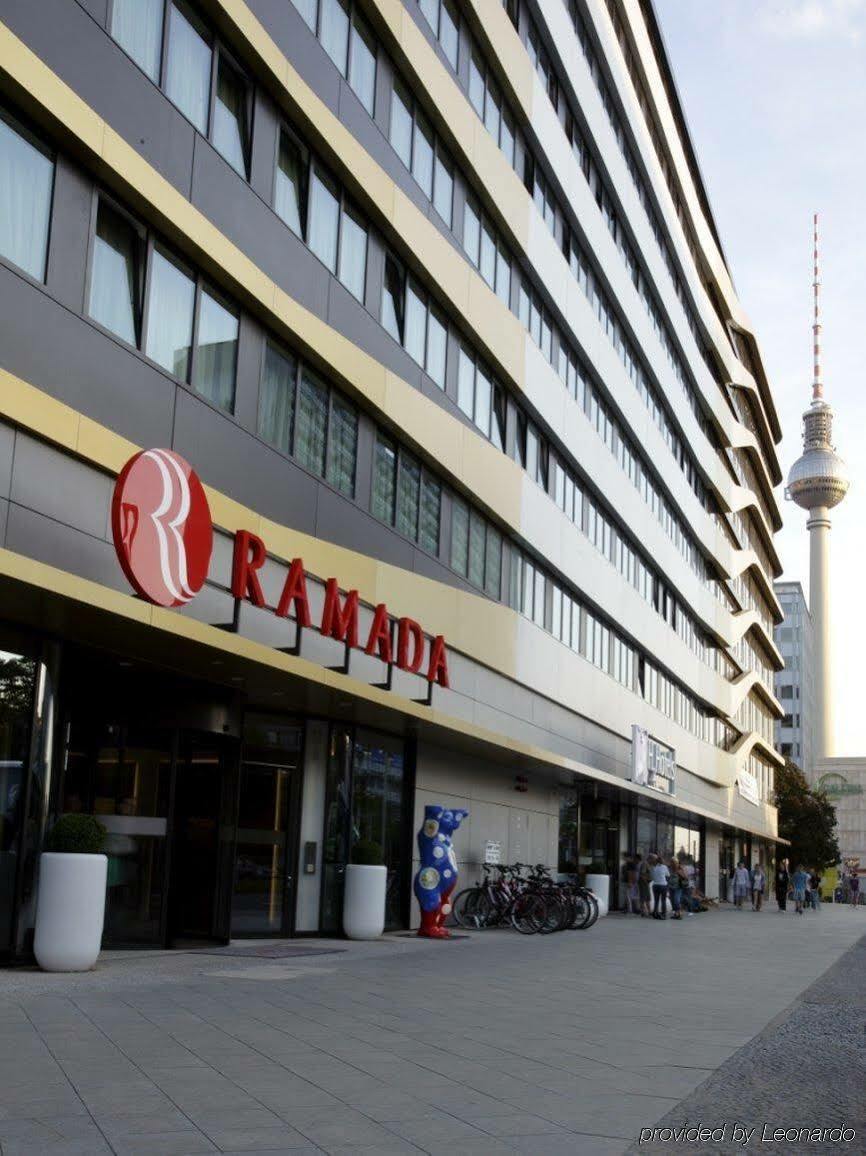 H4 Hotel Berlin Alexanderplatz Esterno foto